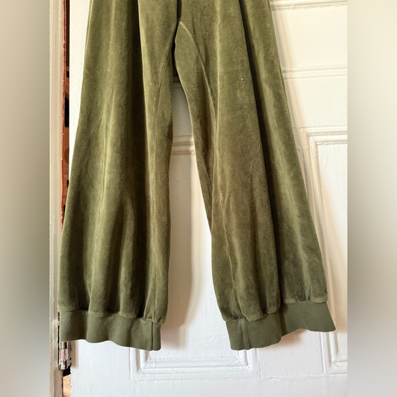 Suzi Kondi Dulia Top and Tosk Harem Pants, green velour (color is “dunmore”) - Picture 8 of 10